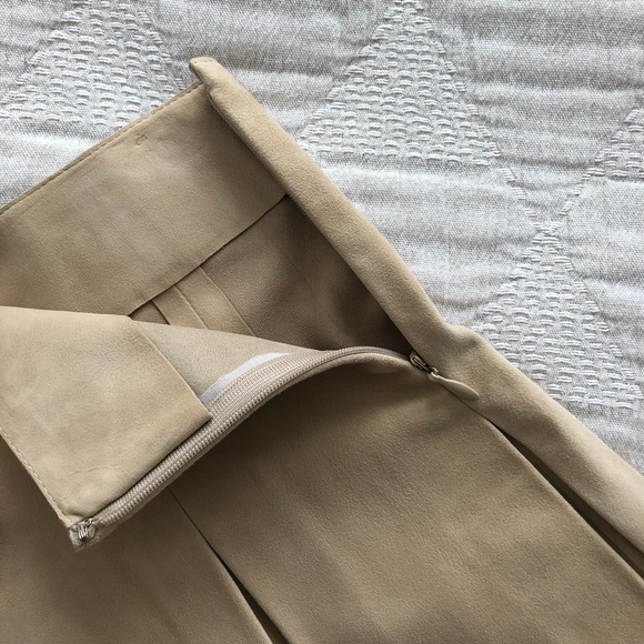 Theory Suede Pleated Skirt - Picture 2 of 7